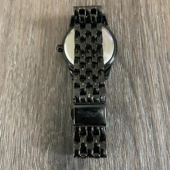 Watch - Picture 2 of 2